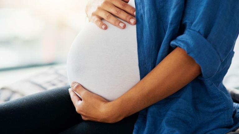 بارداری در دوران ویروس کرونا ، آماری از مرگ و میر برای زنان باردار بر اثر ابتلا به COVID-19 گزارش نشده است