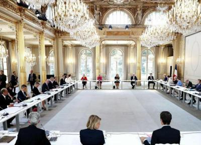 دولت جدید فرانسه، وزیران زن بیشتر از مردان (
