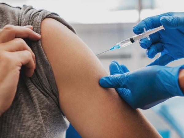 بهترین واکسن کرونا چیست؟ آیا واکسن فایزر با 95 درصد کارایی بهتر از نواواکس یا جانسون و جانسون است؟