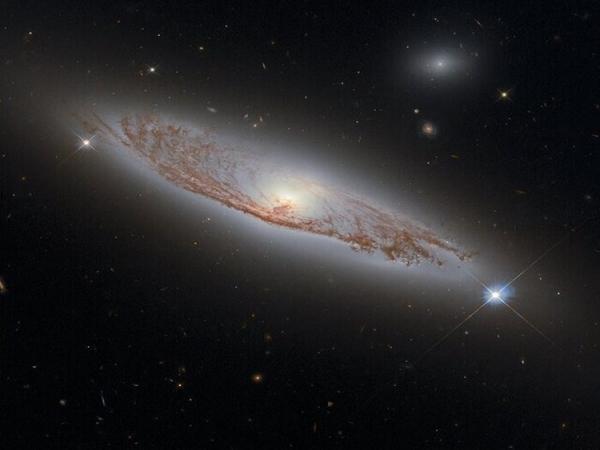 تصویری از یک کهکشان مارپیچی با جزئیات بی نظیر